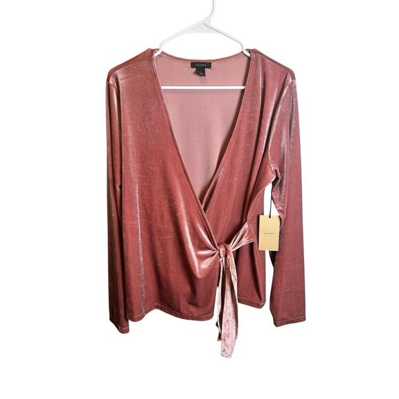 Halogen Tops - NWT Nordstrom Halogen Blush Pink Velvet Faux Wrap Blouse Size Large
